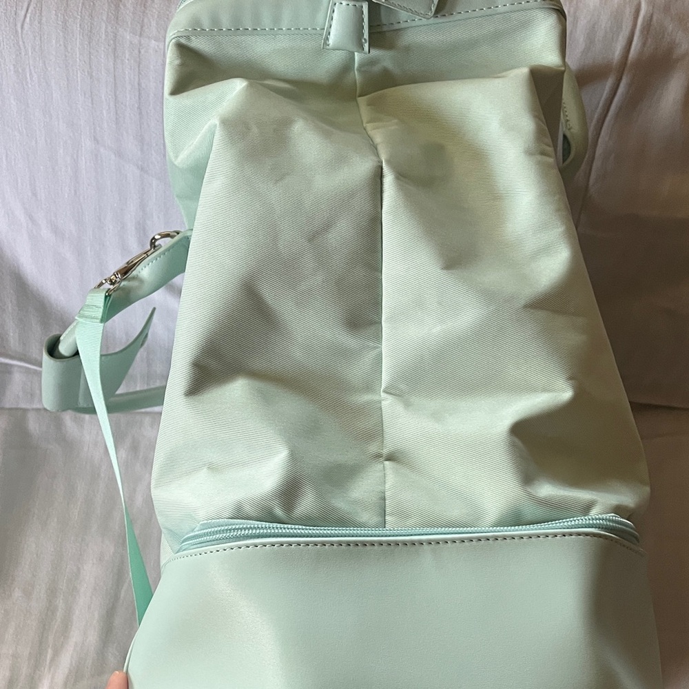 NOBL Weekender Bag in robins egg blue - very small scuff on one side - Picture 6 of 11